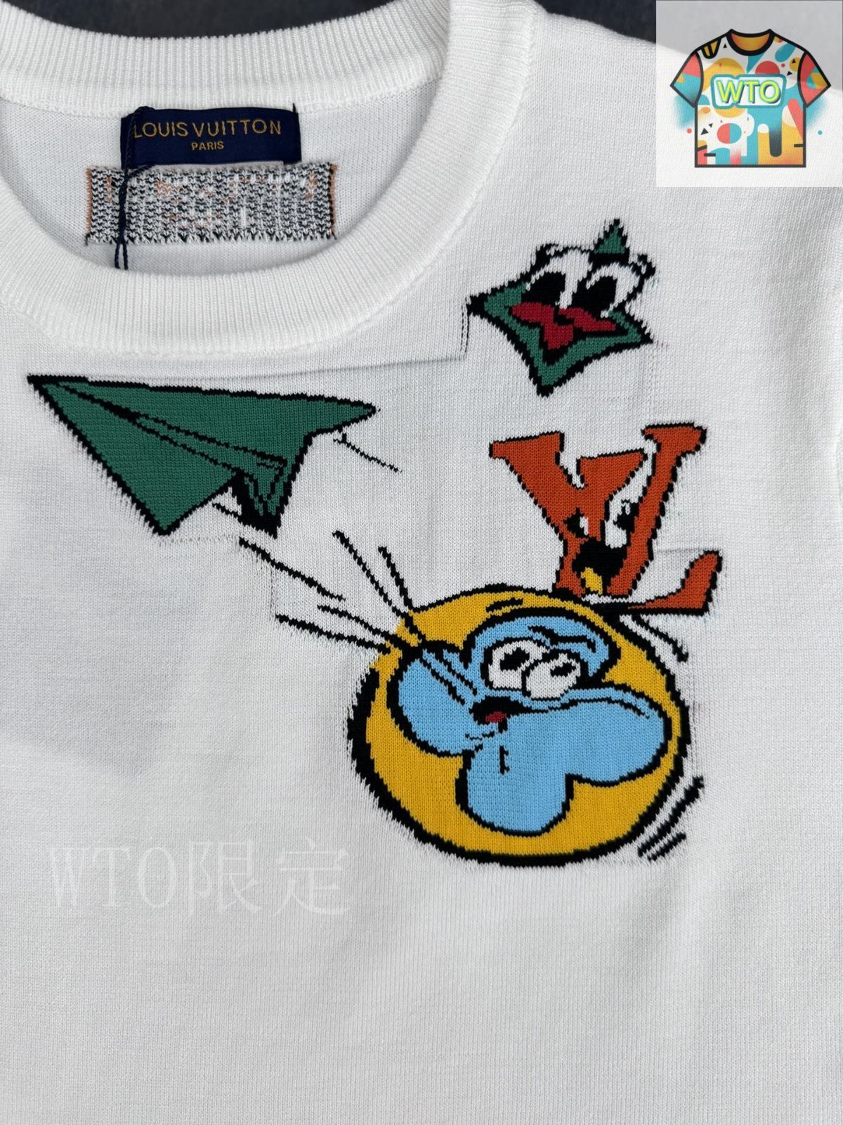 Louis Vuitton 2054シリーズ　極美品！即完売、飛行機柄Tシャツ Louis Vuitton 2054シリーズ 極美品！即完売、飛行機柄Tシャツ