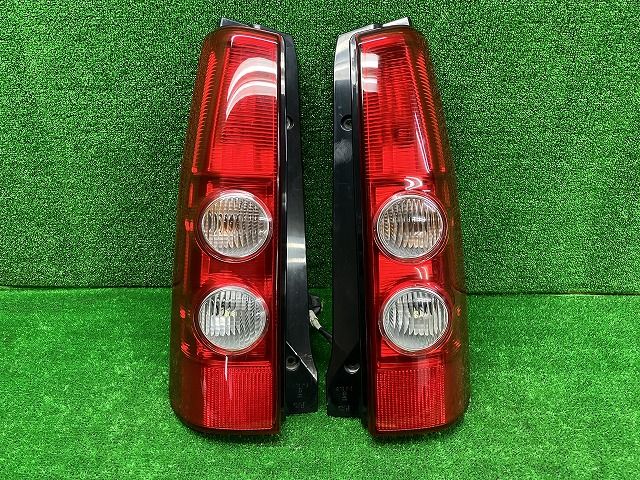 マツダ　MJ21S　AZワゴン　左右　テールレンズ　P4193　241203236