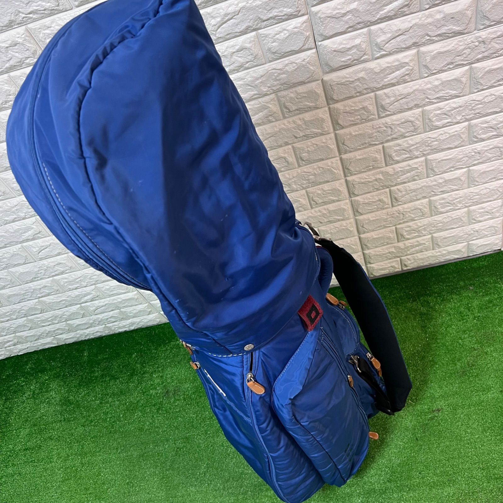【送料込み】廃盤希少　オノフ　ONOFF キャディバッグ 送料込み】廃盤人気 オノフ ONOFF キャディバッグ ゴルフバッグ