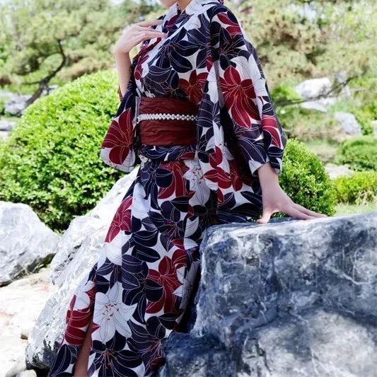 Kastane ヴィンテージアート滝流れ浴衣＆帯セット Kastane（カスタネ）の「【全4色】ヴィンテージアート滝流れ浴衣