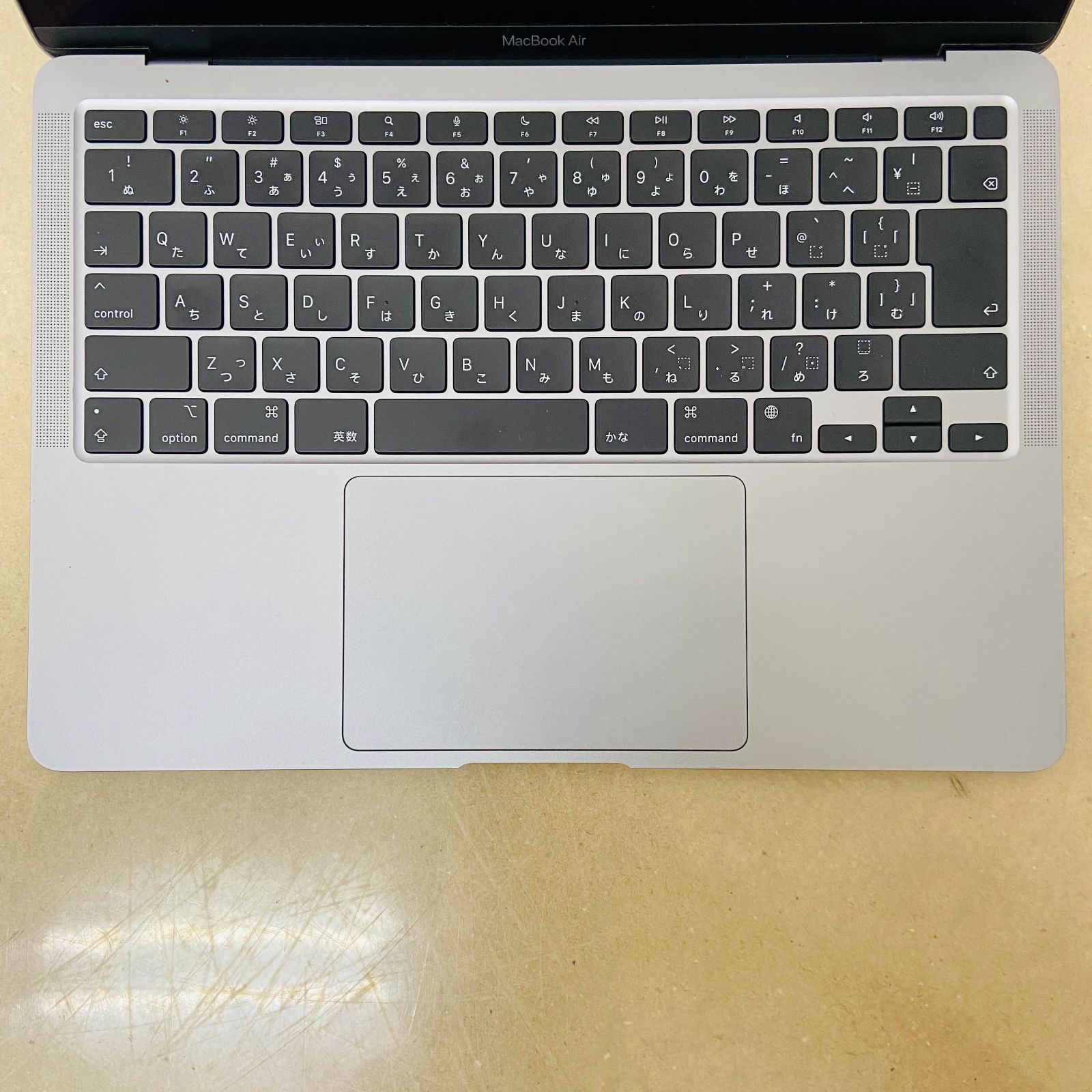 美品 MacBook Air M1 8GB/256GB バッテリー100% - メルカリ