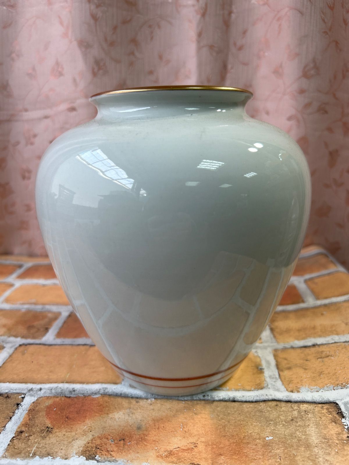 九谷焼　１２号耳付花瓶「銀彩牡丹の図」 九谷焼 12号耳付花瓶「銀彩牡丹の図」 九谷焼 12号耳付