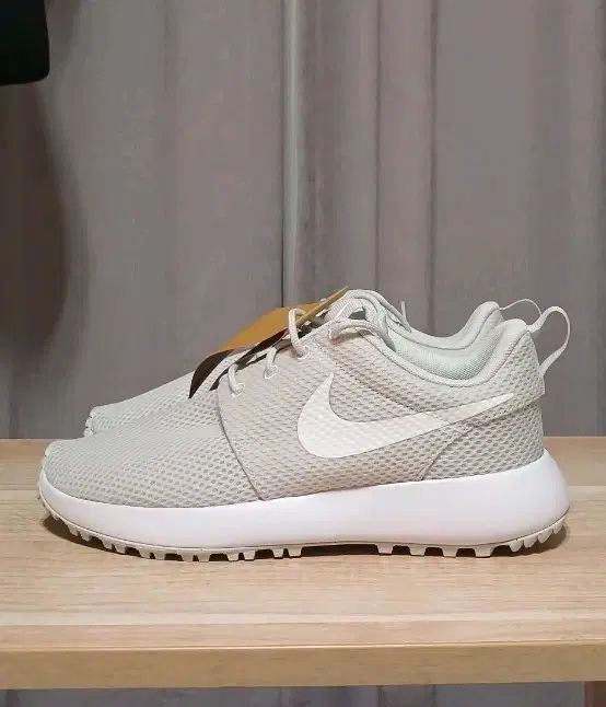 NIKE ナイキ ロッシグ 環境に優しい ゴルフシューズ 235 サイズ 新製品 箱なし