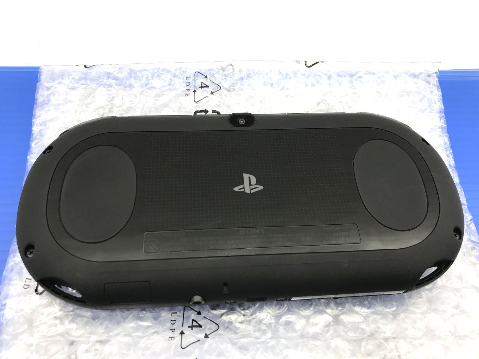 美品 PS Vita (PCH-2000) Khaki/Black Wi-Fi（SONY PlayStation