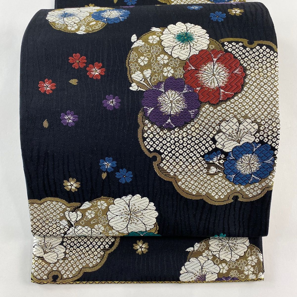 袋帯 秀品 振袖向き 雪輪 桜 唐織 金糸 黒 六通 正絹