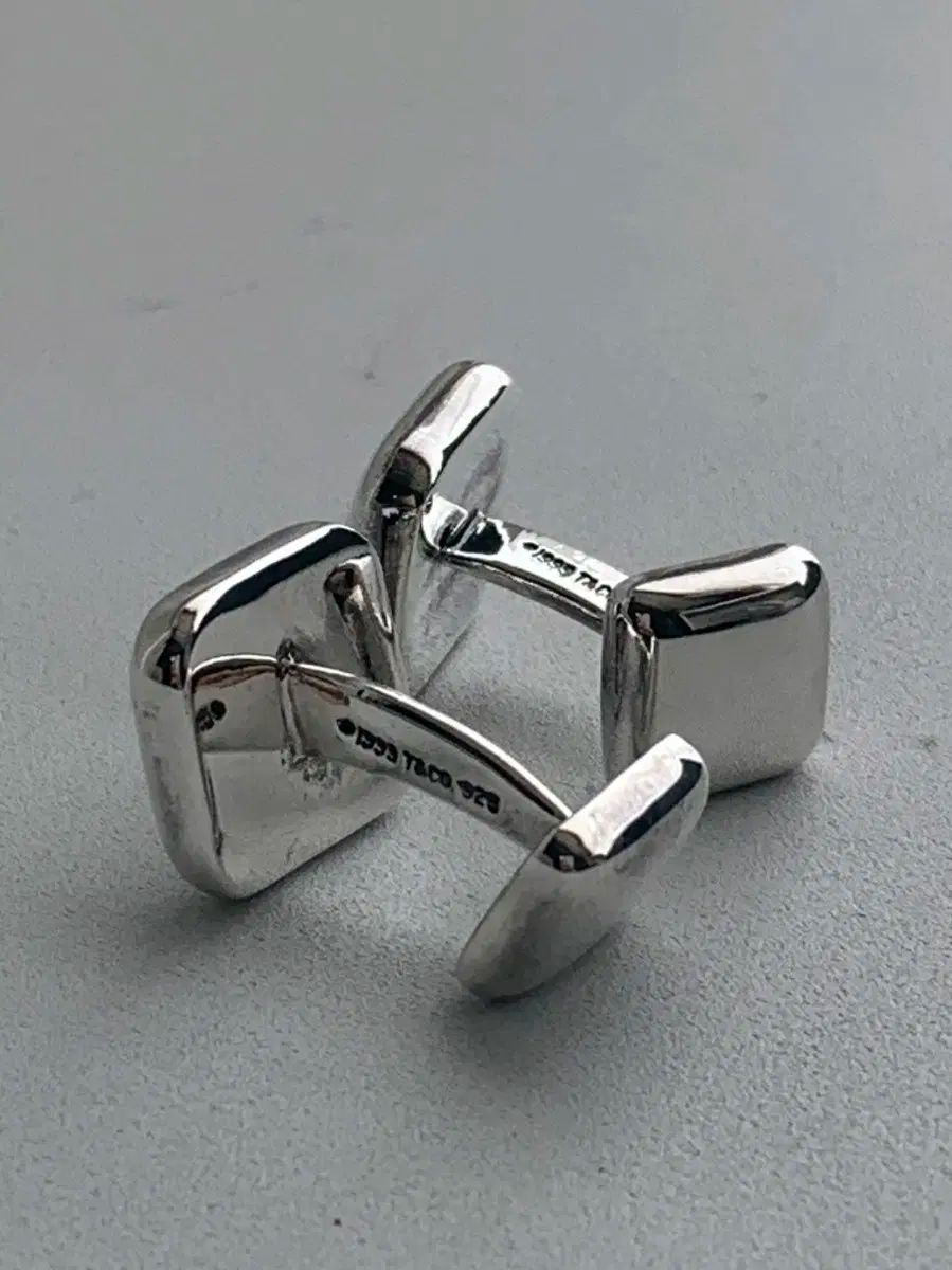 TIFFANY & Co. カフス Tiffany & Co.（ティファニー） カフリンクス