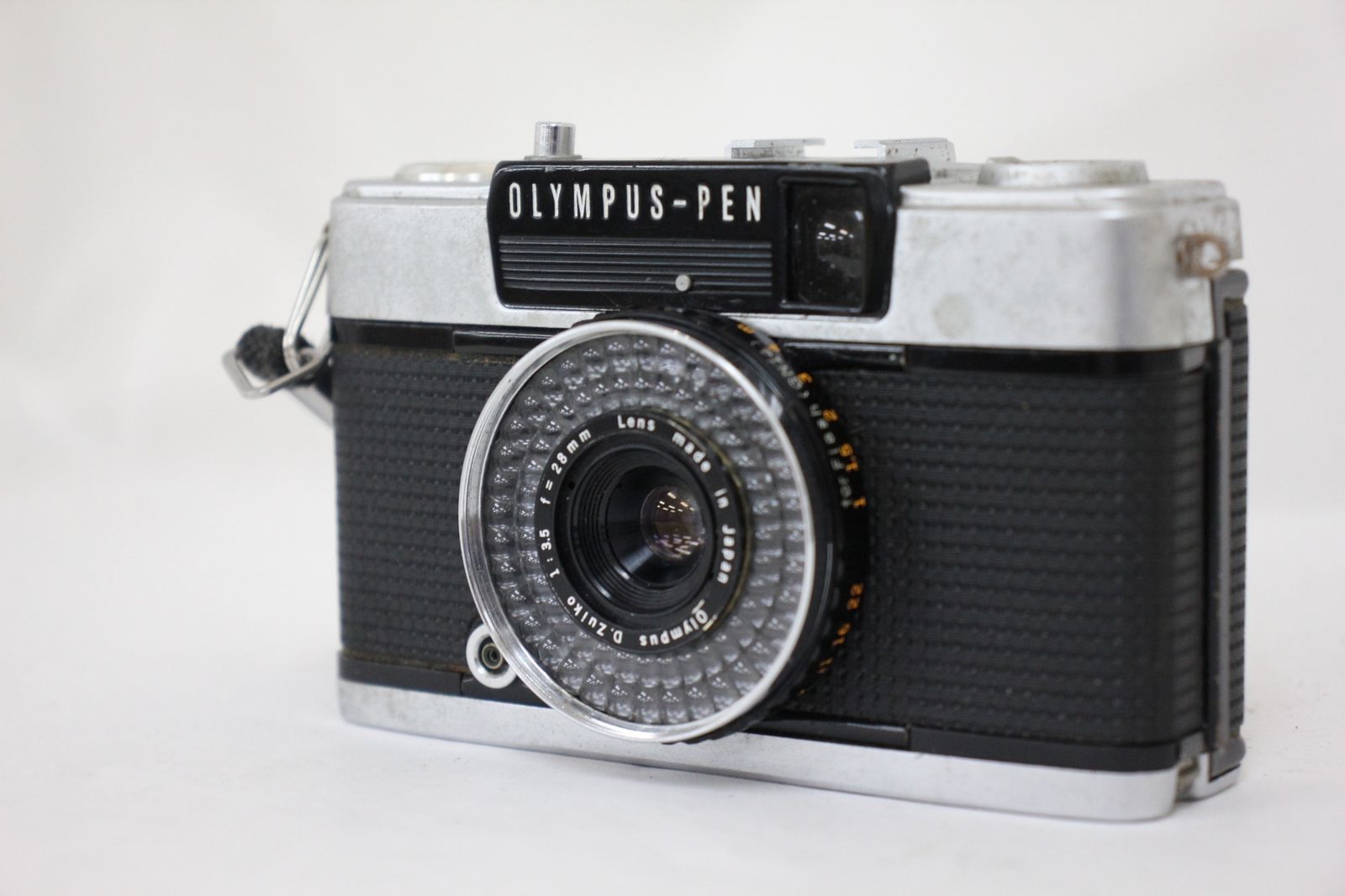 返品保証 オリンパス Olympus-PEN EE-3 D.Zuiko 28mm F3.5 カメラ e2843