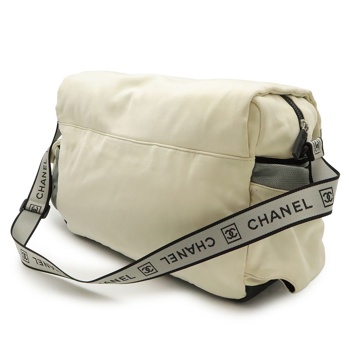 正規品CHANELスポーツラインメッセンジャーバックシリアル有り 【公式