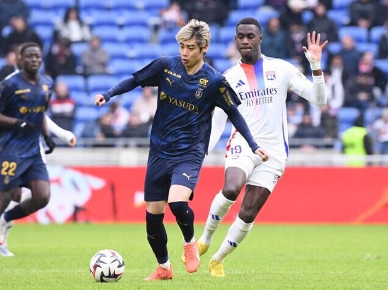 スタッドランスアウェイ 2024-2025年 ジュニア サッカーユニフォーム 7