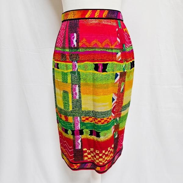 anc レオナール LEONARD セットアップ M 赤系 マルチ バックジップ