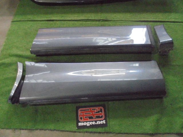 1FL3091 E1 トヨタ ヴェルファイア ANH20W/ANH25W 前期型 2.4Zプラチナ サイドドアパネル右セット