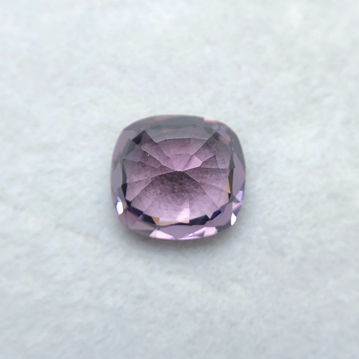 ソ付 パープル ピンク スピネル 1.648ct ルース クッション - CheReine