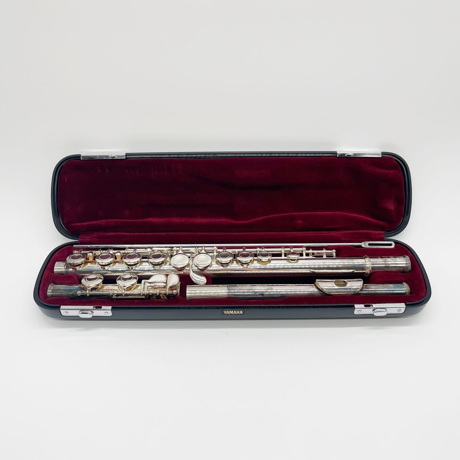 □初心者入門！ケース付きの美品 YAMAHA フルート YFL-211