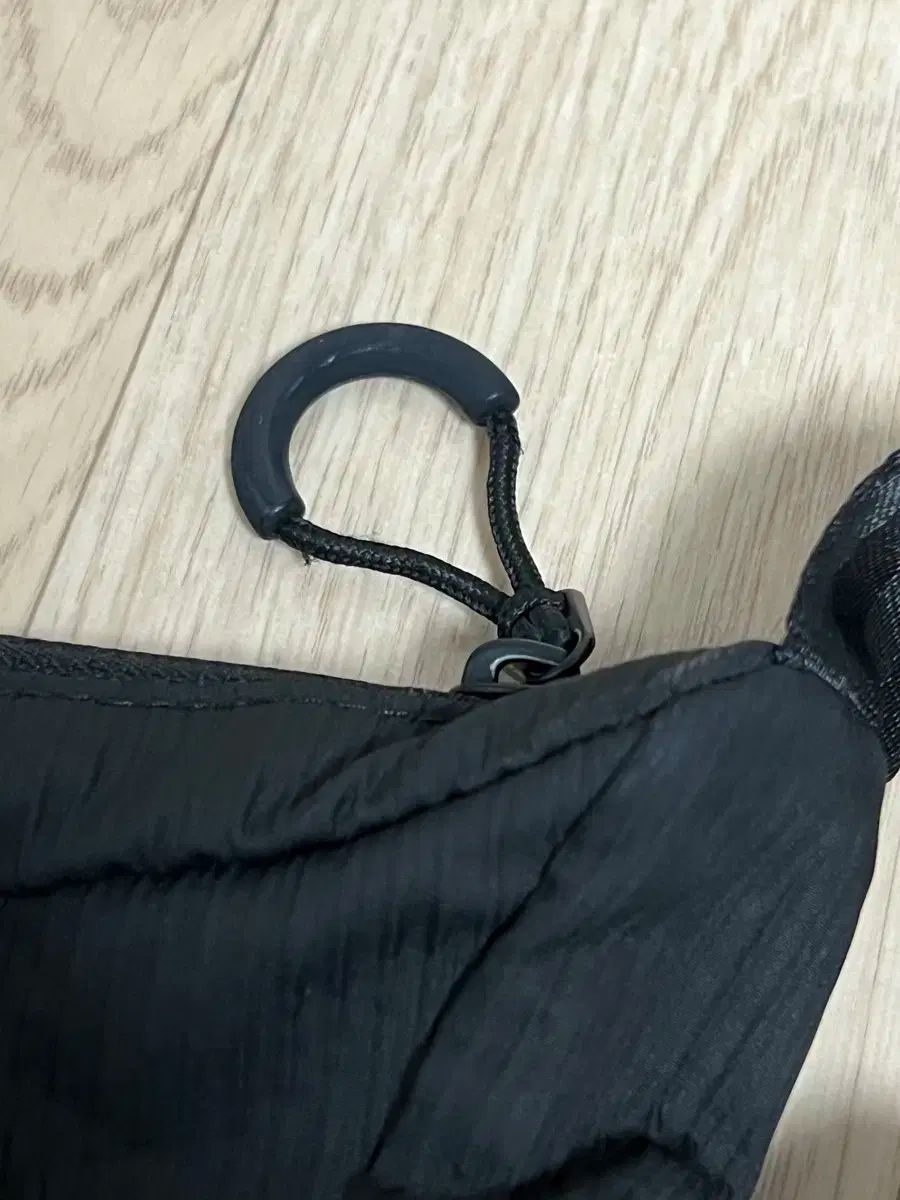 MISCHIEF メッシュ ポケット クロスバック ブラック DECORATOM_COM_BR