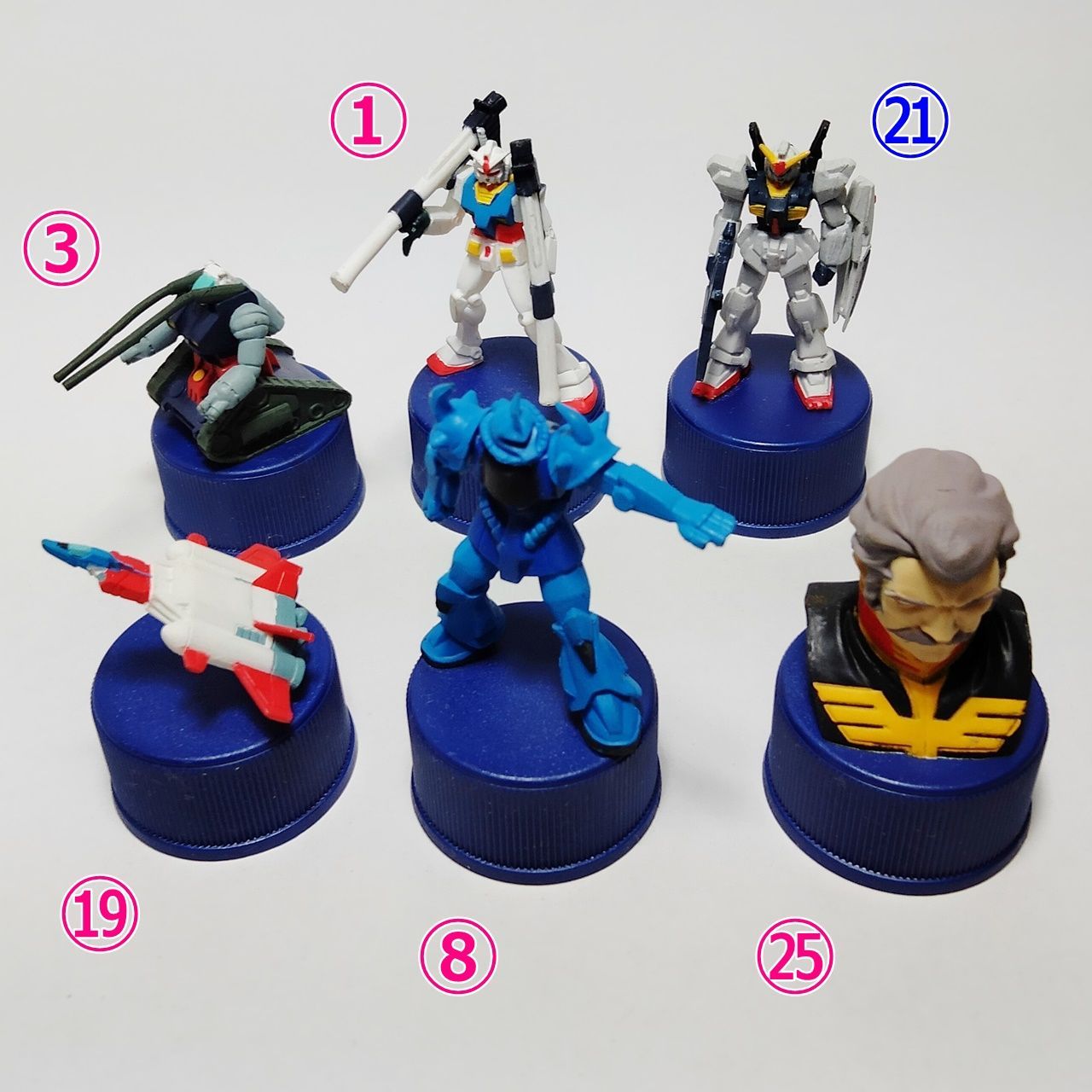 ガンダム　ガンプラ・ガチャポンフィギュア・ボトルキャップまとめ売り ガンダムガンプラ・ガチャポンフィギュア・ボトルキャップまとめ売り