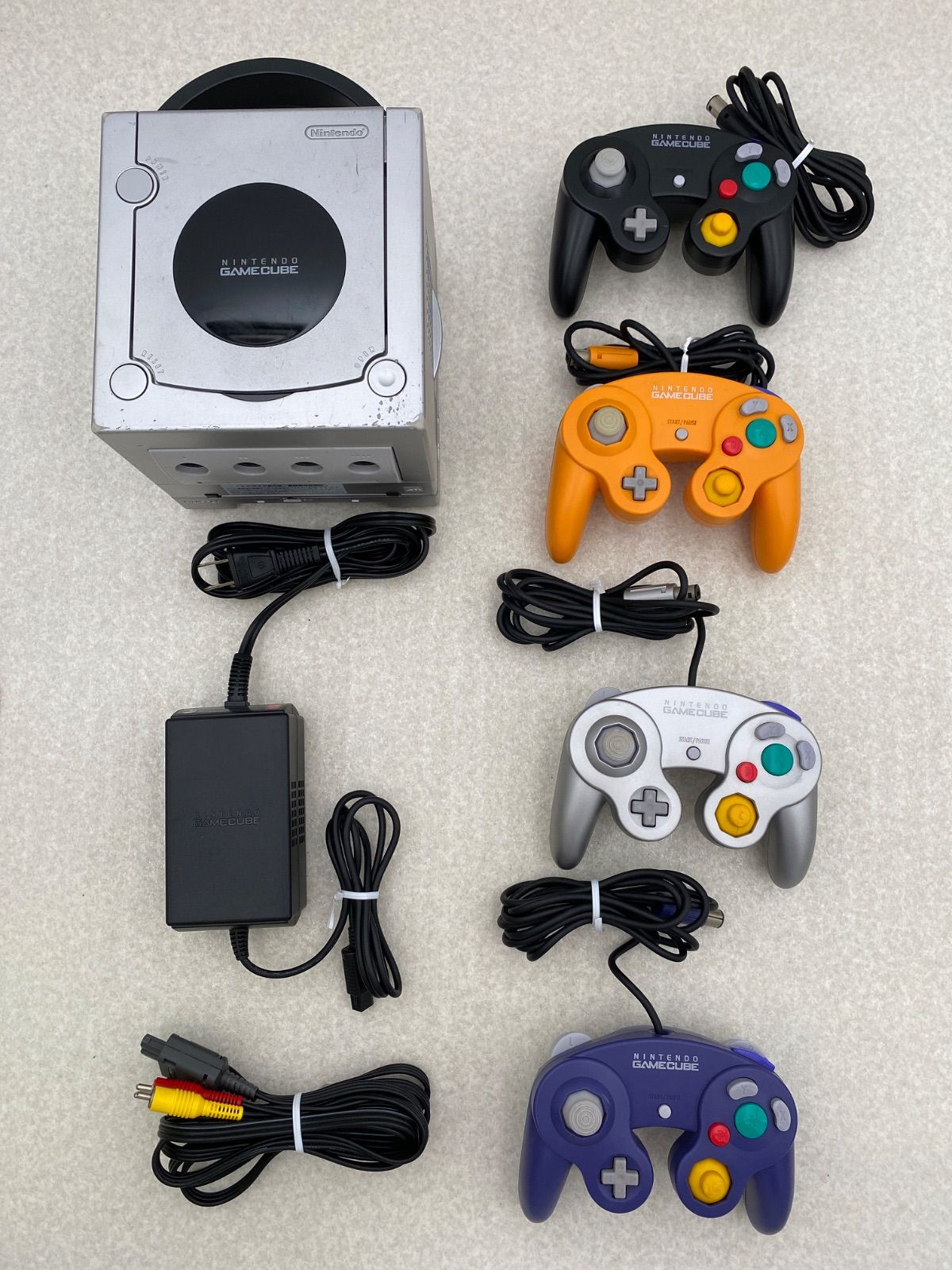 ゲームキューブ 本体 シルバー 動作品 コントローラー4点 ゲームボーイ 