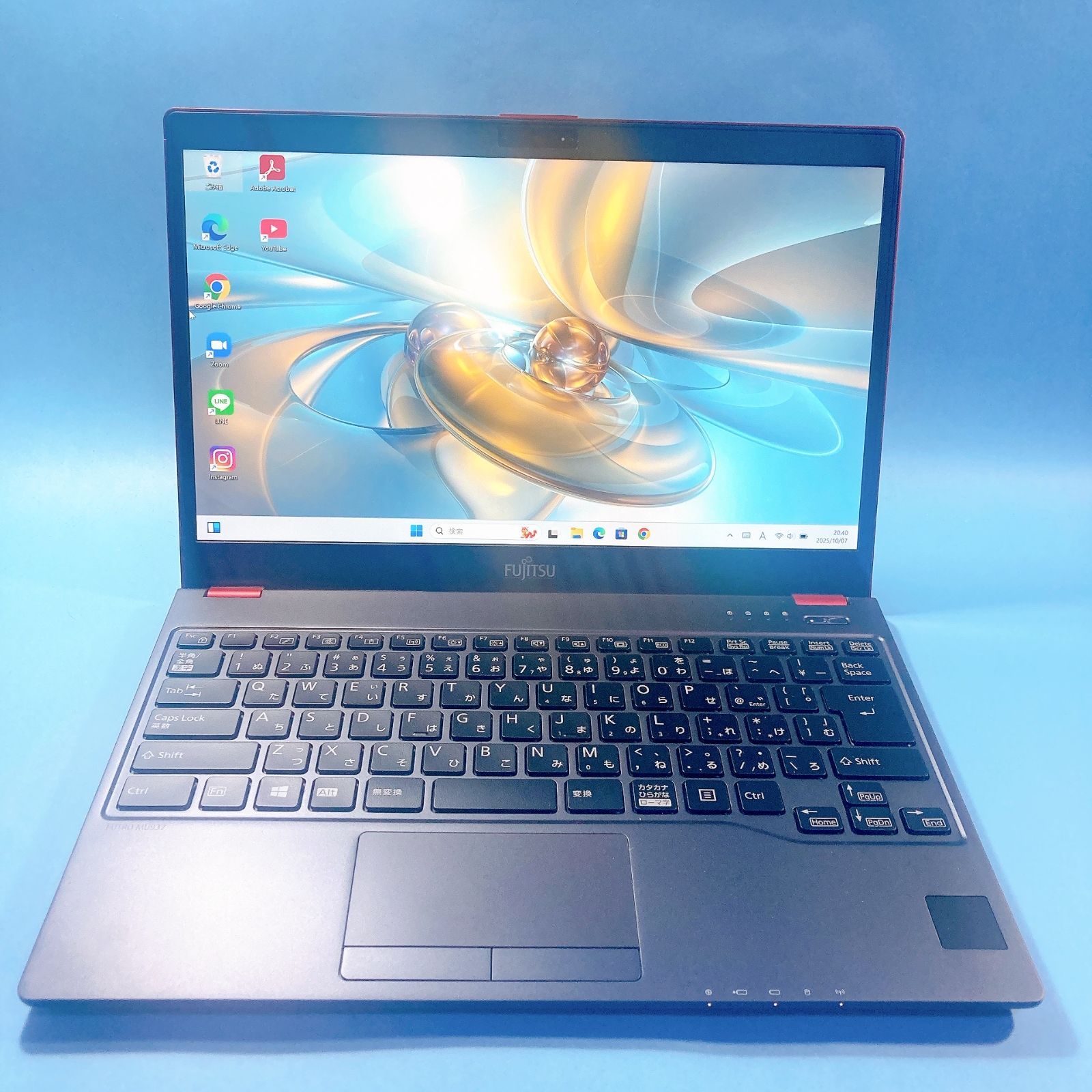 520✨赤/ 薄型軽量 / LIFEBOOK /高速SSD /8GB /オフィス付✨すぐ使える