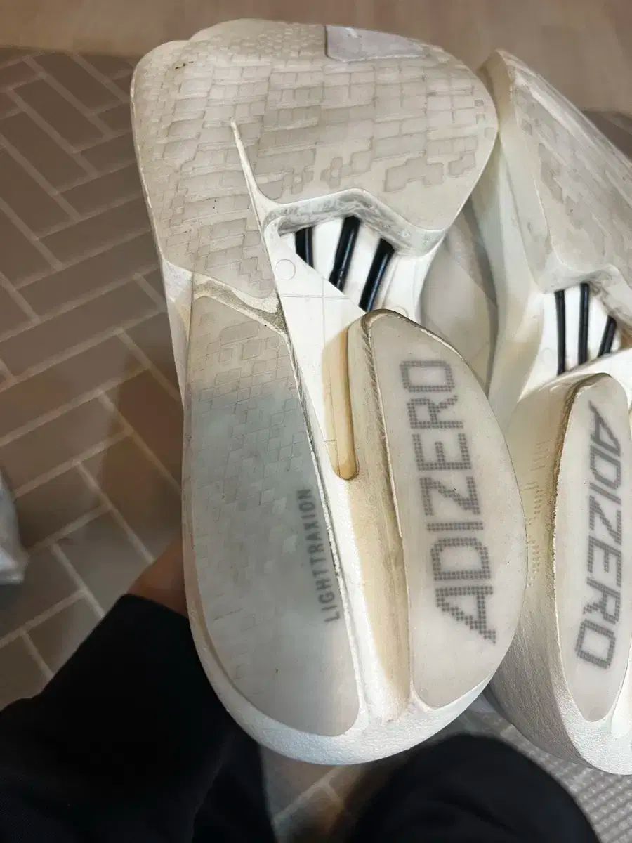 adidas アディダス