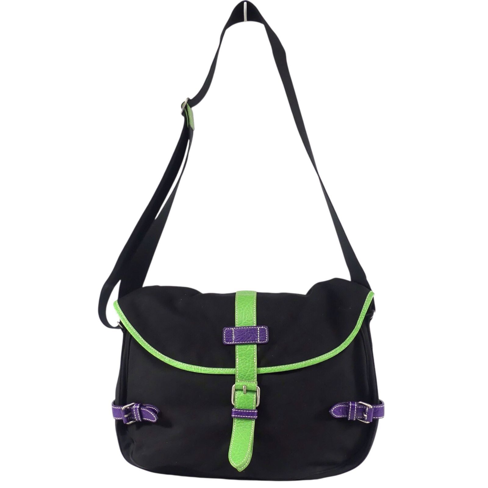 【新品】タグ付き　Paul Smith ショルダーバッグ 紫　ボディバッグ 新品】タグ付きPaul Smith ショルダーバッグ 紫ボディバッグ