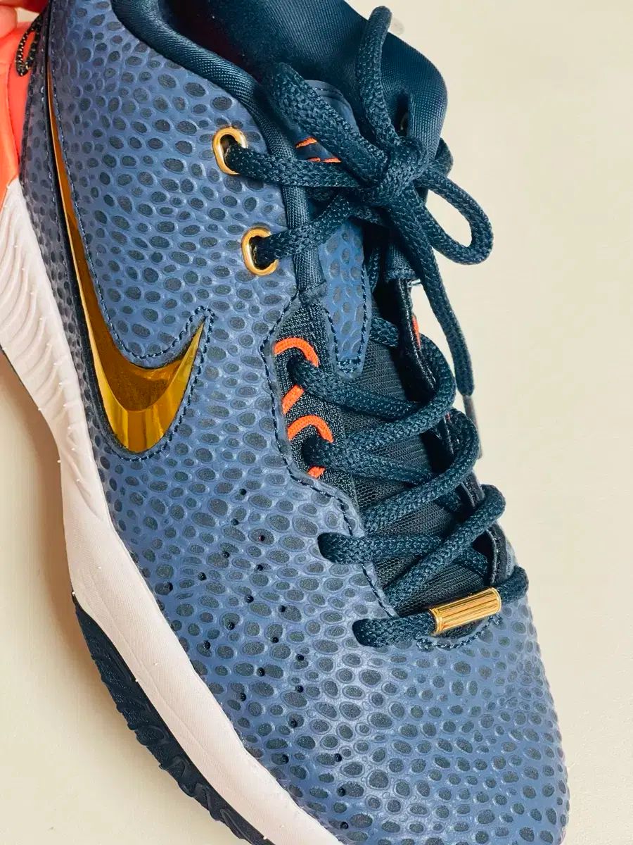 新作大登場！ 絶版 なアイテム NIKE ナイキ レブロン 21 GS アーモリー ネイビー 宇宙の クレイ