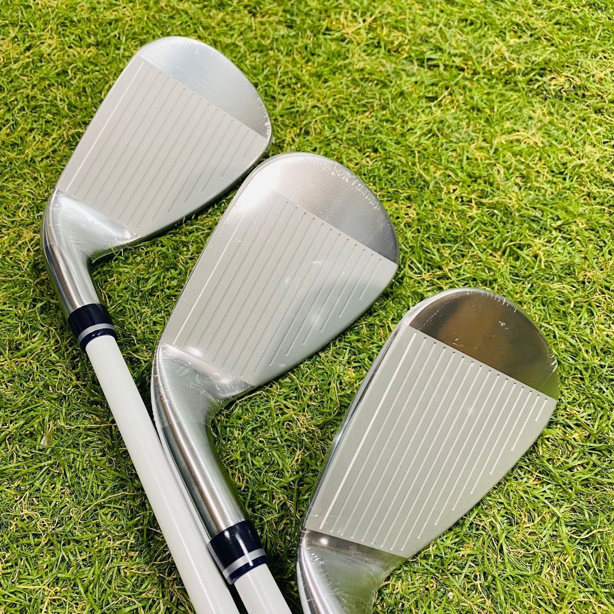 【新品】グローブライド オノフ 2025 レディースアイアンセット 6本 L 新品】グローブライド オノフ 2025 レディースアイアンセット 6本 L