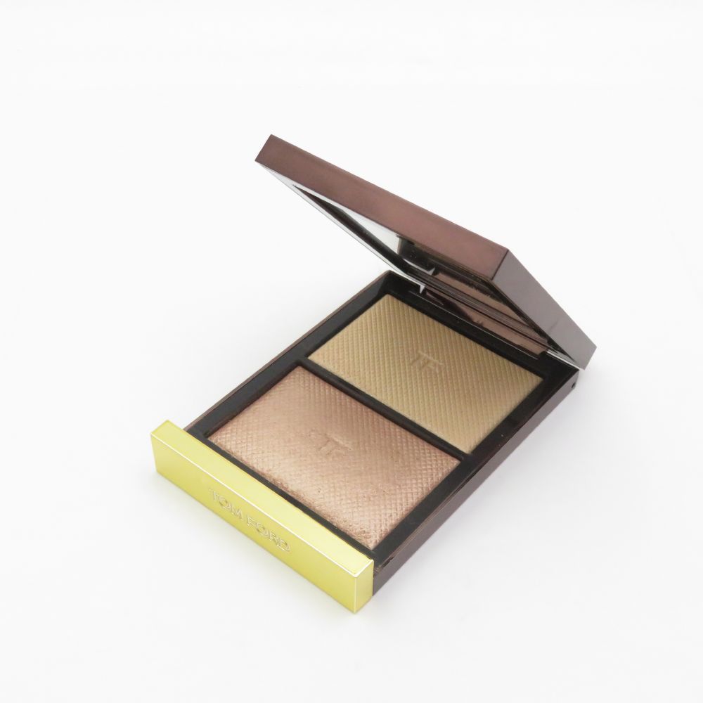 新品未使用　トムフォード　ハイライト　フェースパウダー 美品 TOMFORD トムフォード シェイドアンドイルミネイト ハイ