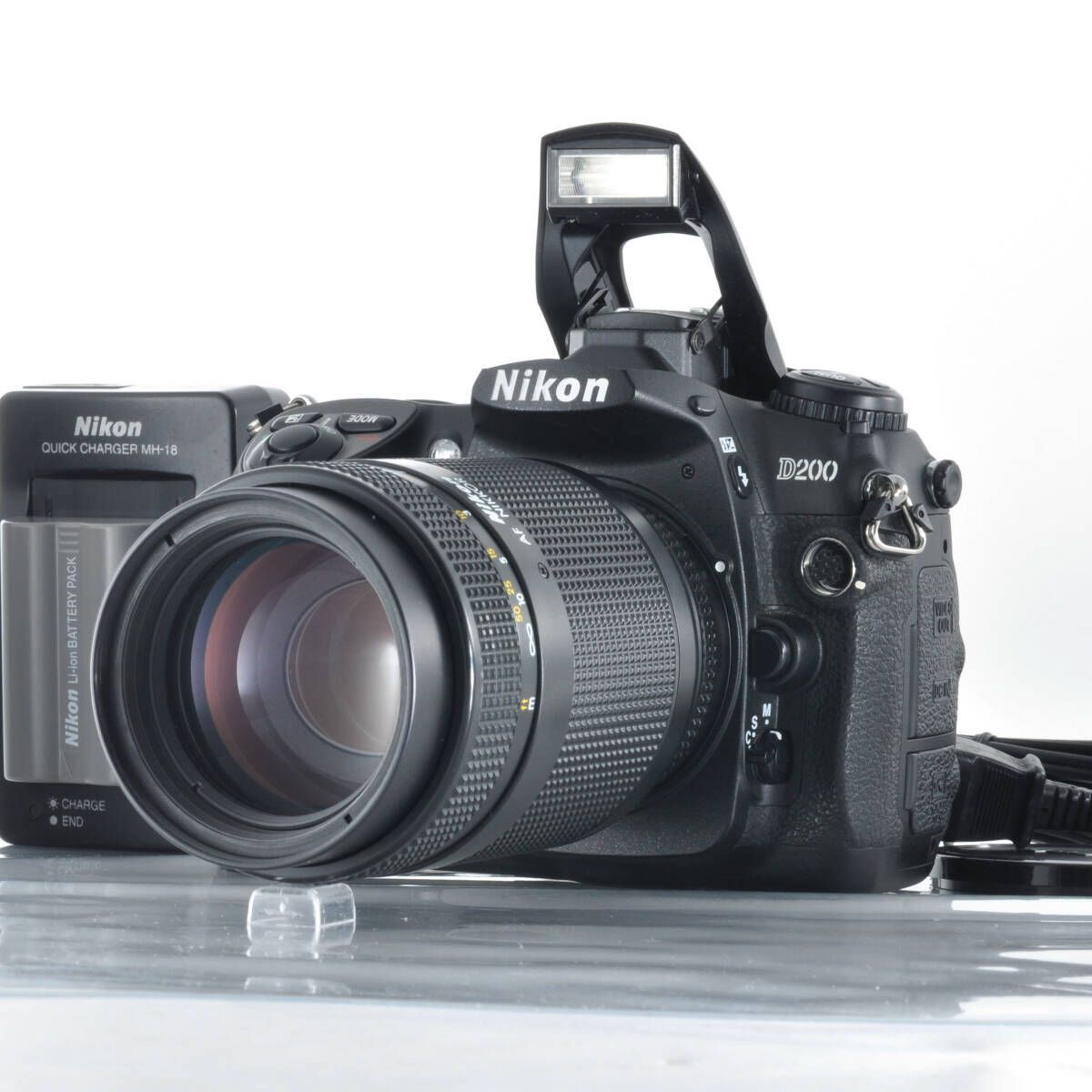 ニコン】Nikon D200 + AF NIKKOR 70210mm F45.6 レンズセット デジタル 