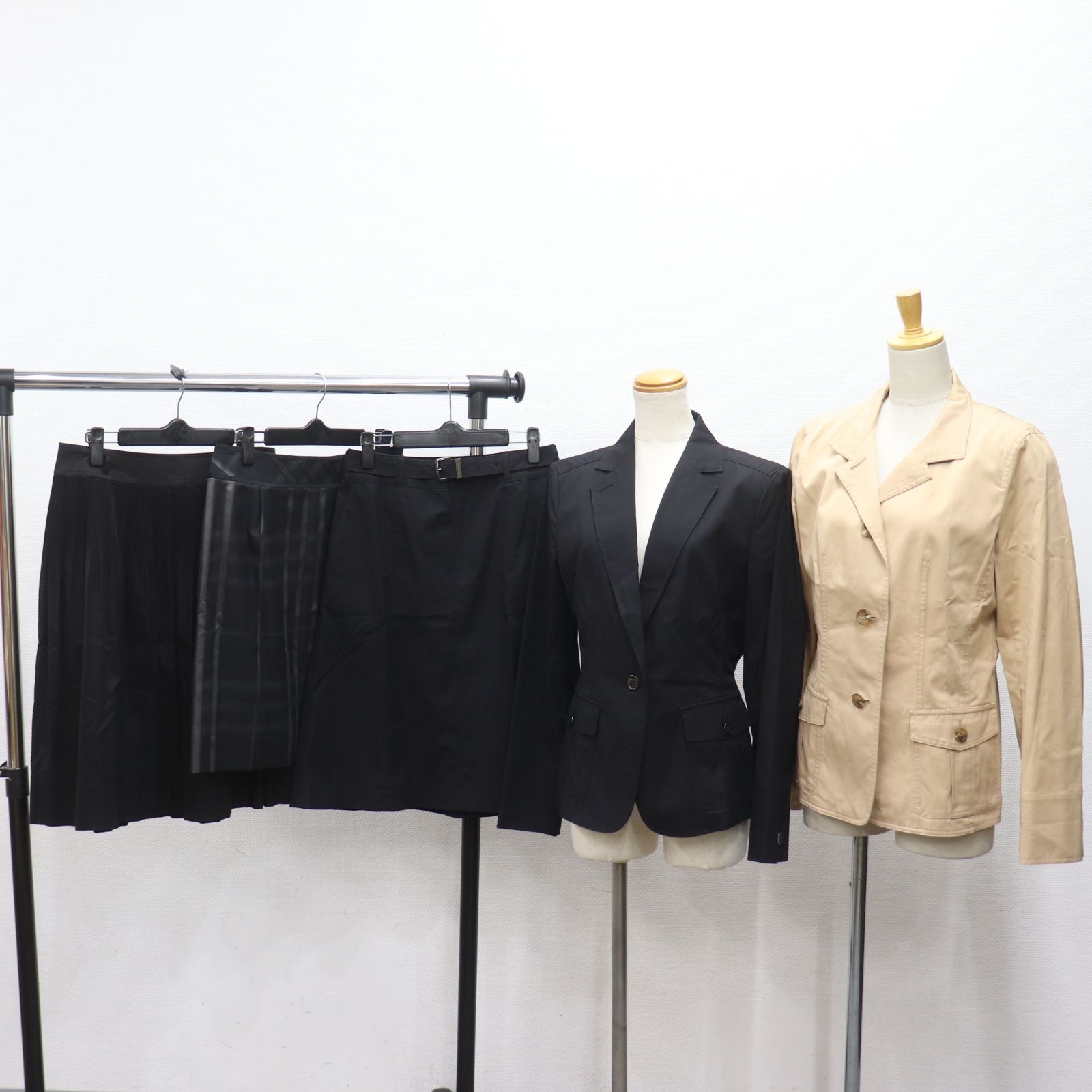 ITMQ9ETXYZWA BURBERRY バーバリー 洋服まとめ セットアップ×1点 スカート×2点 ジャケット×1点 5点セット レディース