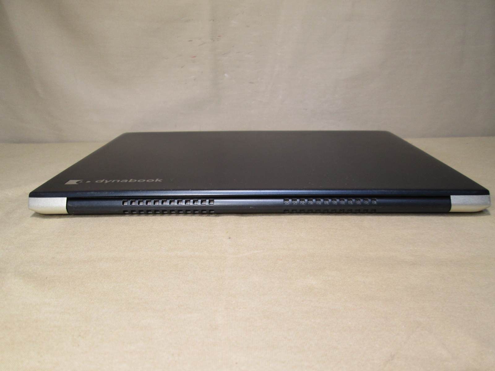 東芝 dynabook UX53/DL【M.2 SSD搭載】 Core i5 7200U 【Windows11