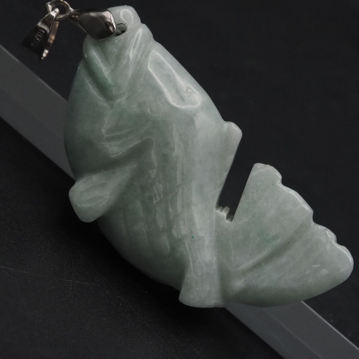 G331 翡翠 ヒスイ 18KGP XP刻印 ペンダント トップ 魚彫刻 フィッシュ デザイン シルバー チャーム ヘッド SIROKUMA-CORPORATION_COM