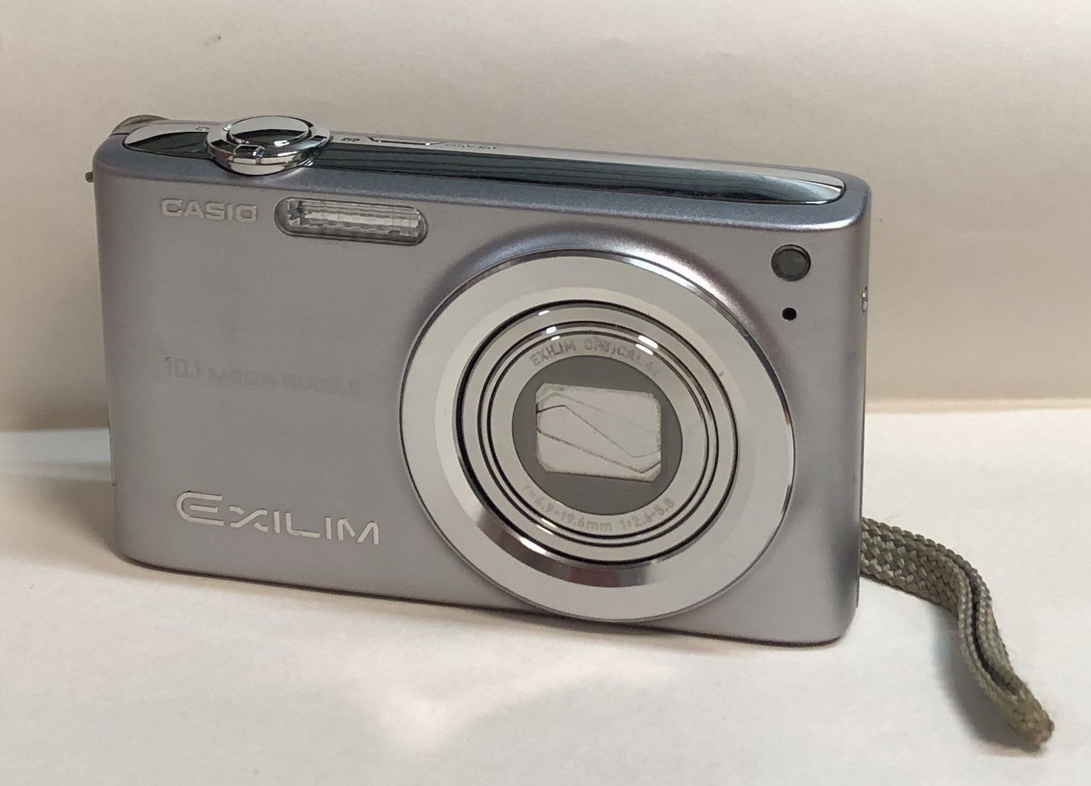 ◇CASIO カシオ EXILIM デジタルカメラ EX-Z200 デジカメ