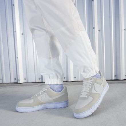 Nike Air Force 1 '07 LV8 EMB 