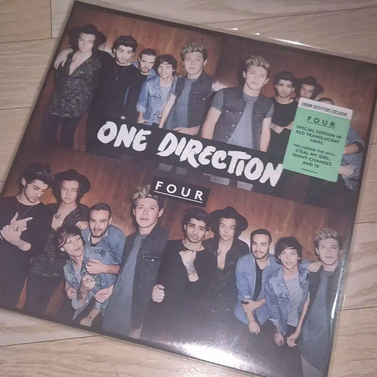 One Direction LPレコード Four ワンダイレクション Amazon.co.jp: FOUR: ミュージック
