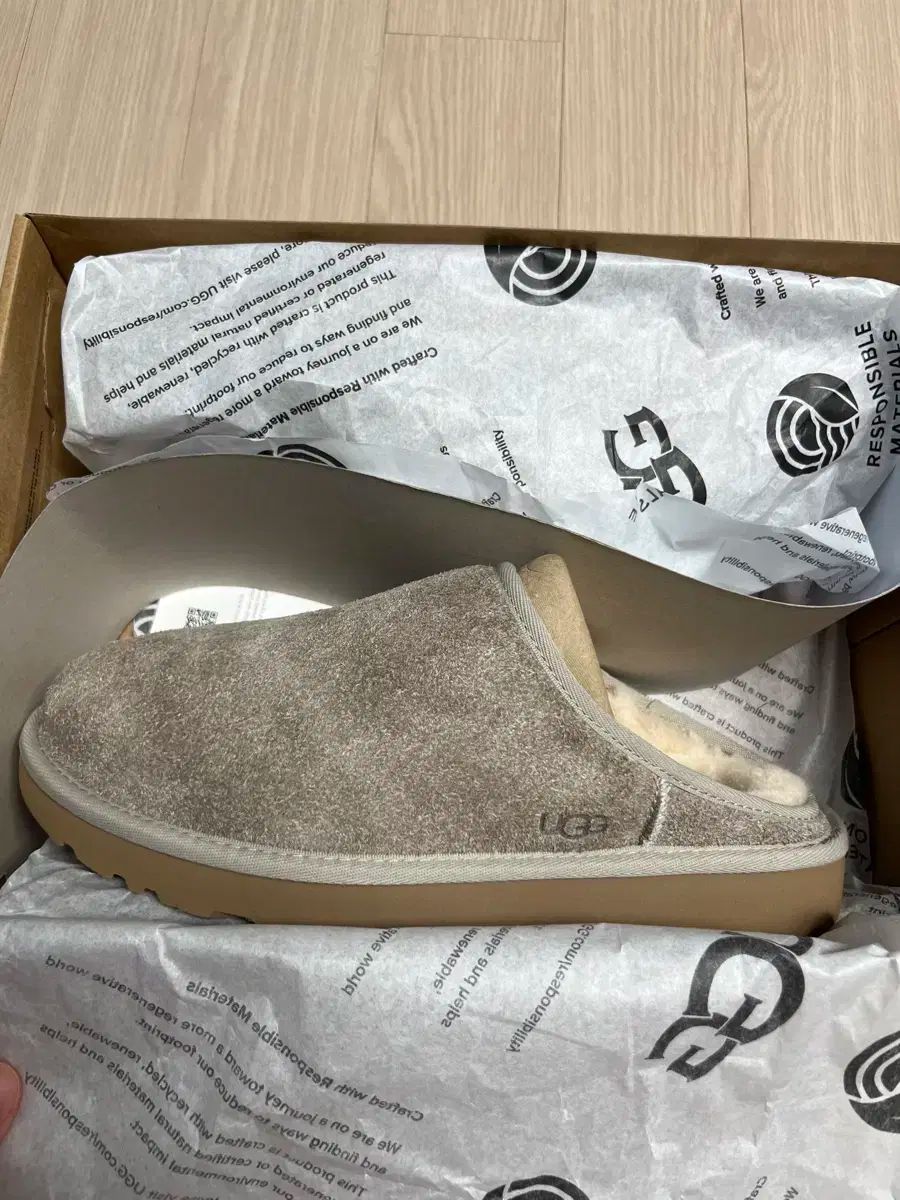 UGG アグ クラシック スリッポン 41 260 ー 65 百貨店