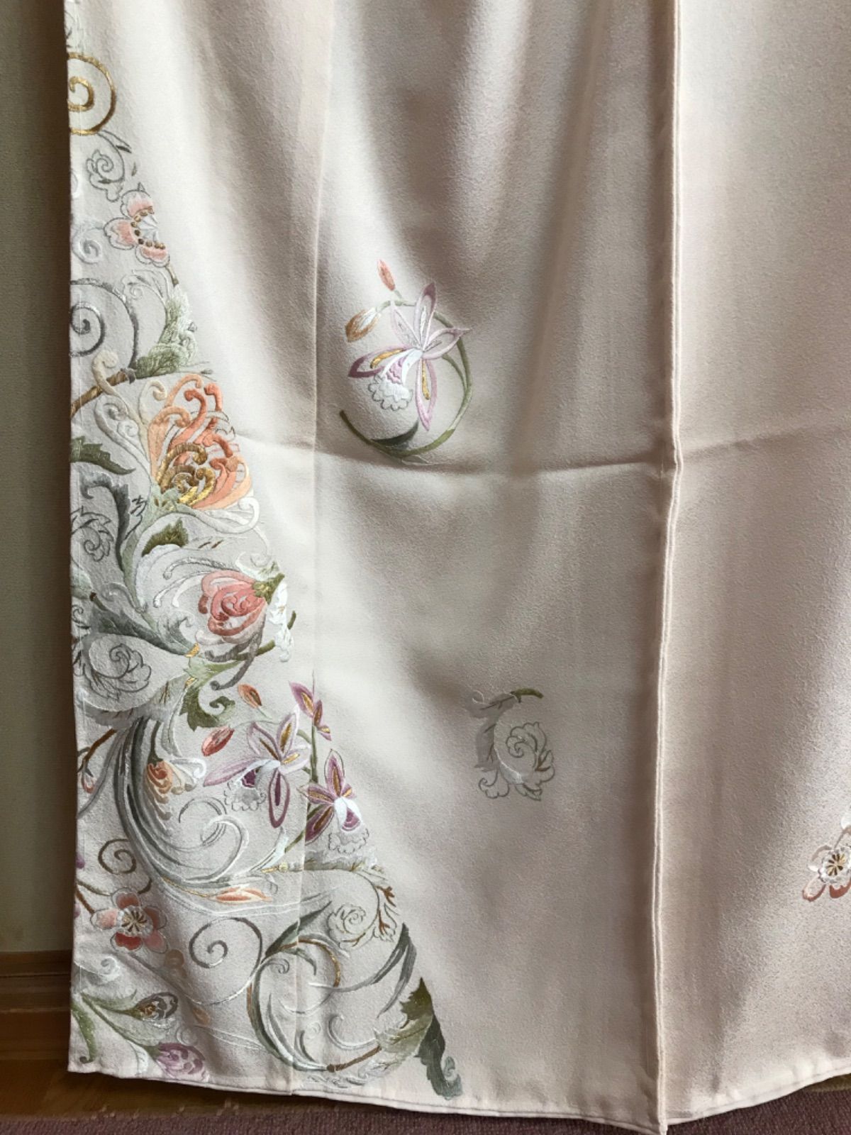 No.45総刺繍訪問着 [蘇州刺繍正絹] 新品 未使用 仕立て上がり - メルカリ