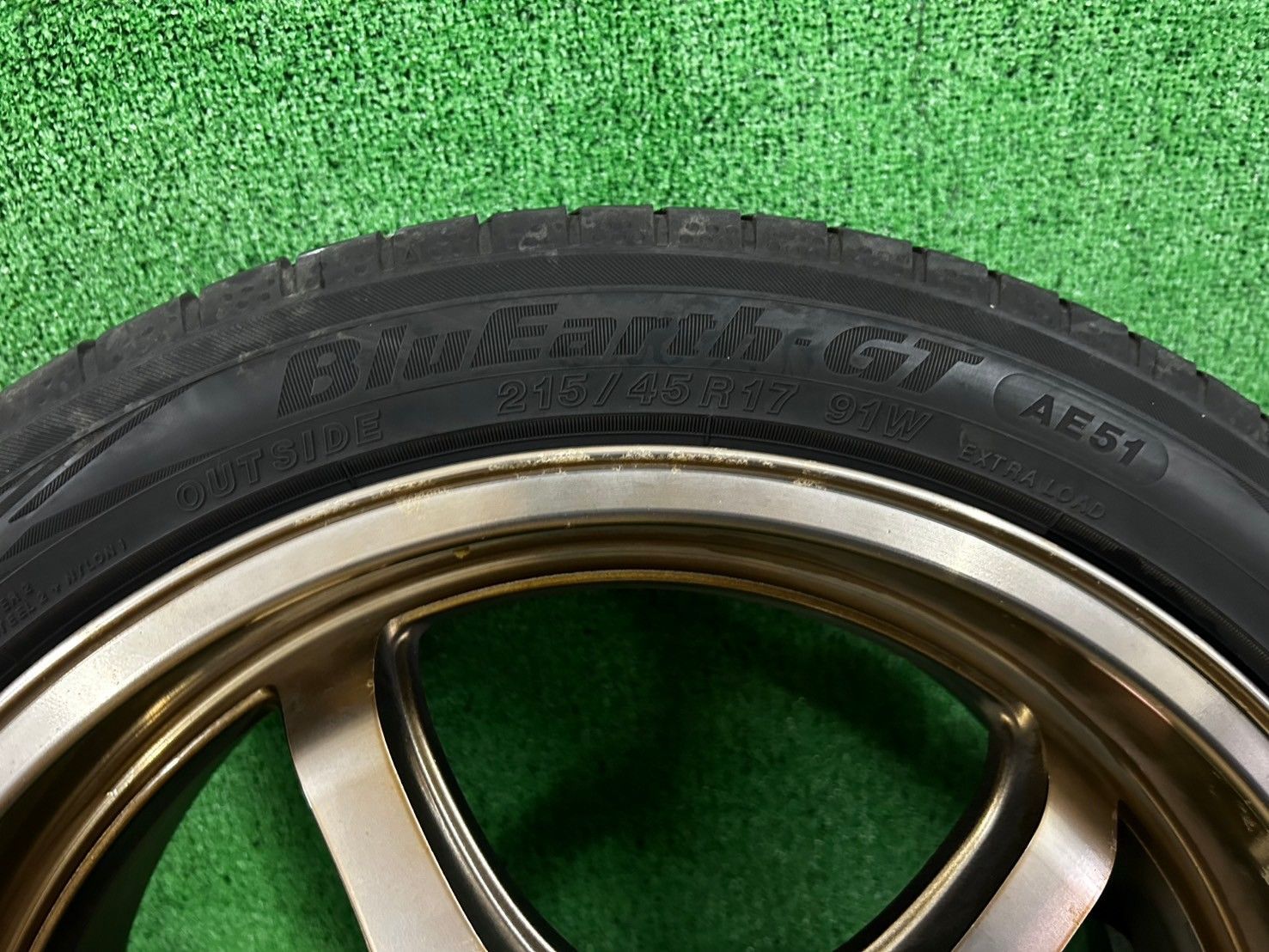 スバル レガシィツーリングワゴン BP5 ノーマルタイヤ アルミホイール 