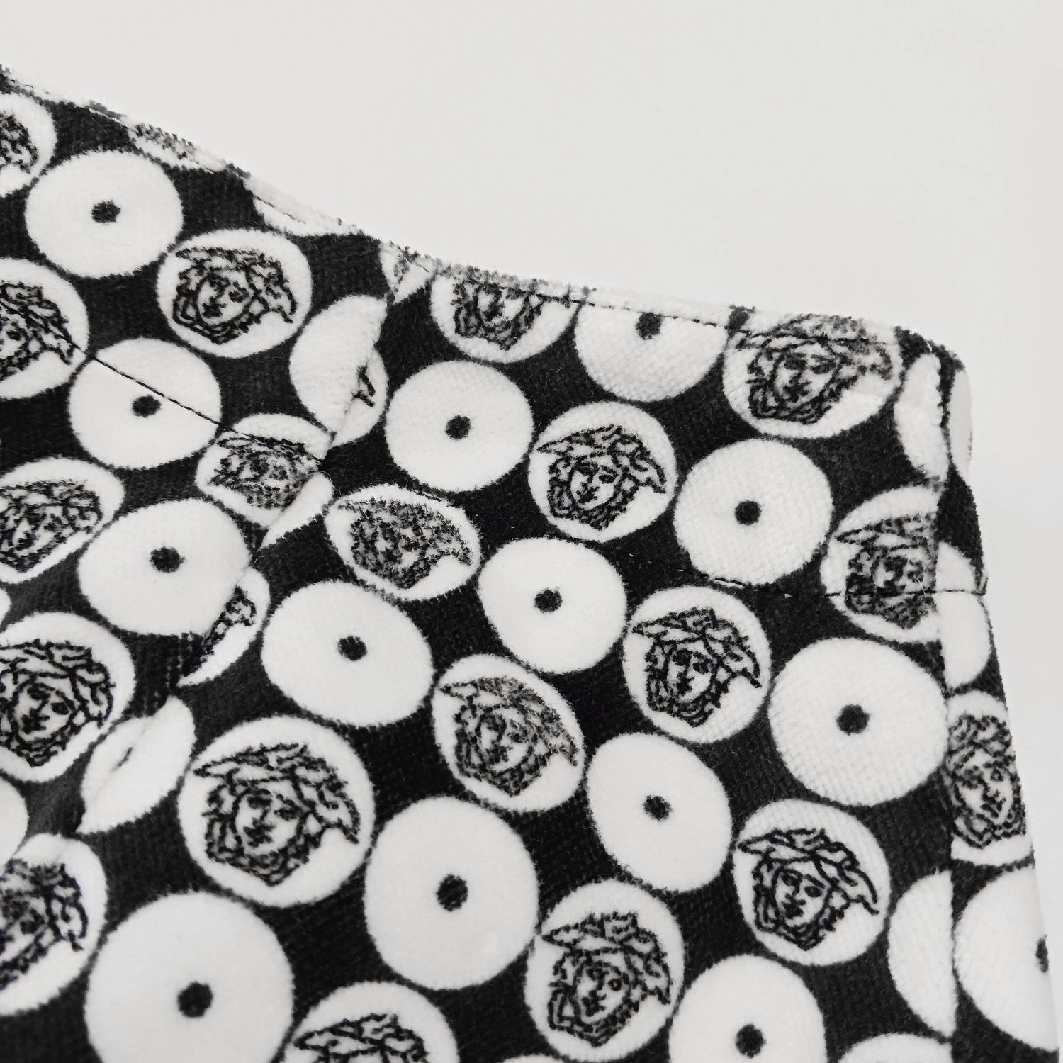 VERSACE YOUNG ヤング ヴェルサーチ ミニスカート メドゥーサ 12  