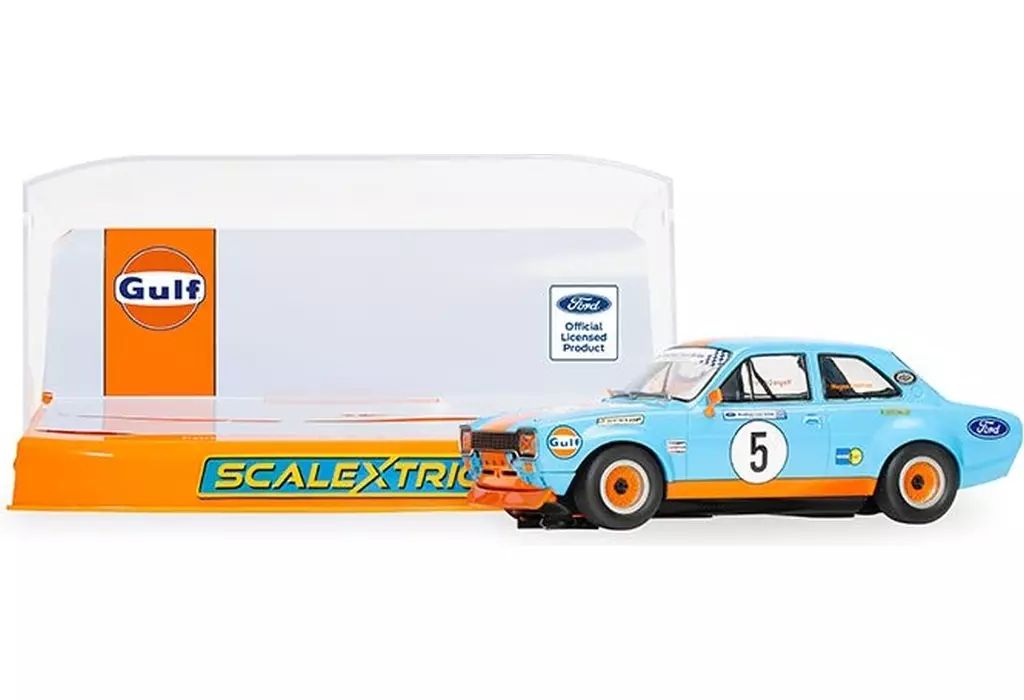 ラジコン 1 32 フォード エスコート MK1 Modified Fords ガルフ Wayne Crabtree C4530