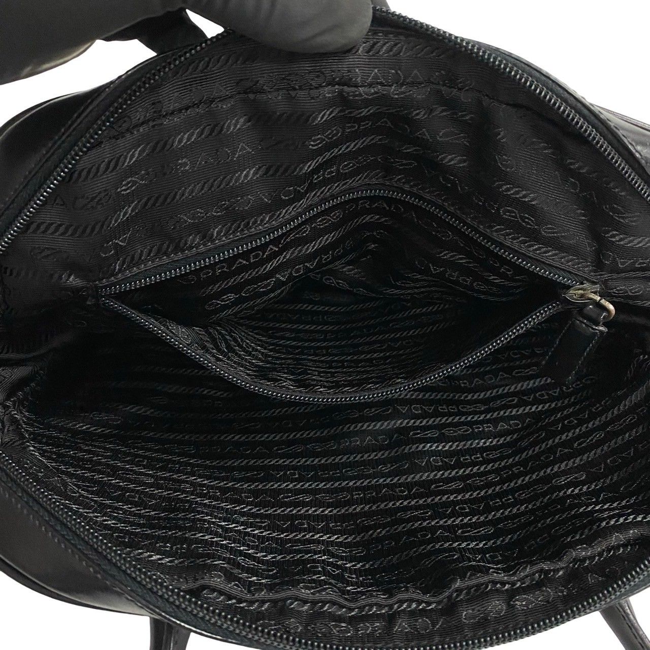 極 美品 希少品 PRADA プラダ 三角ロゴ 金具 ナイロン カーフ レザー 