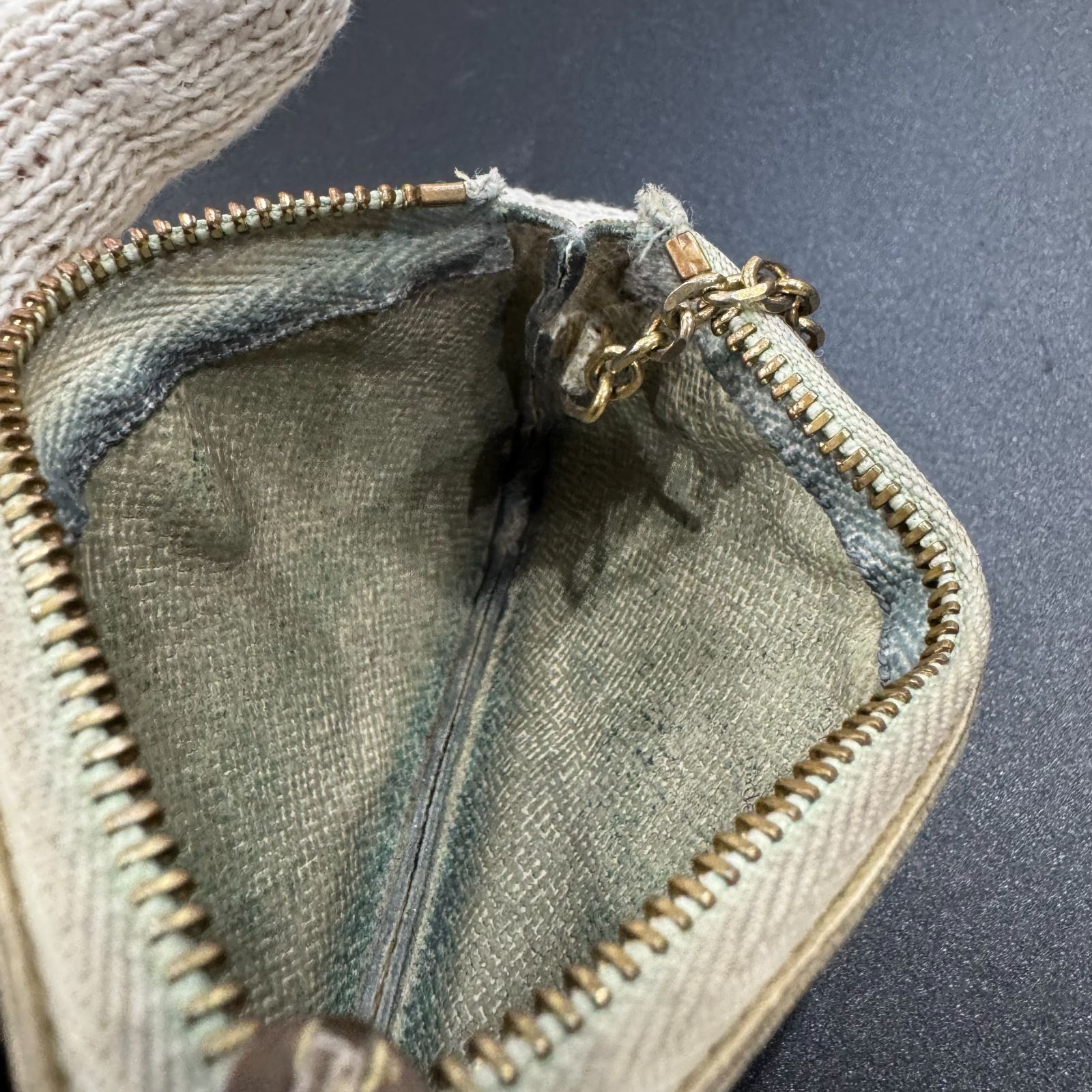 ルイヴィトン ポルト カルト ジップ コインケース モノグラム M67889 LOUIS VUITTON】ルイヴィトン『モノグラム ポルトカルト ジップ