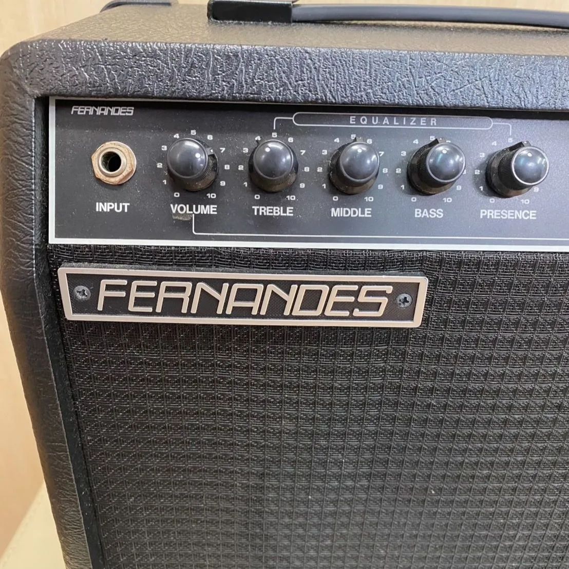 ✨通電確認済✨】 FERNANDES アンプ FR-15B 楽器 ギター ベース 