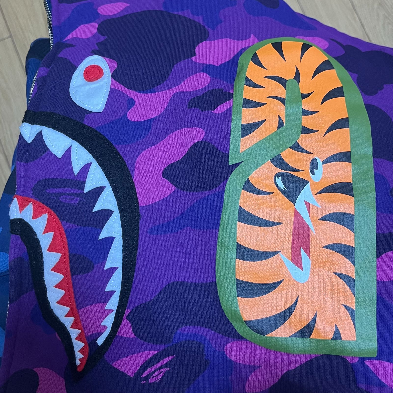 A Bathing Ape ア ベイシング エイプ シャークパーカー XL