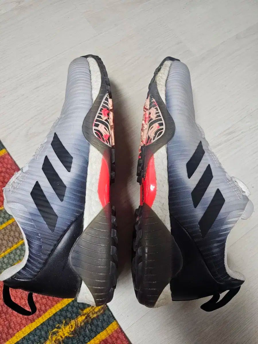 adidas アディダス