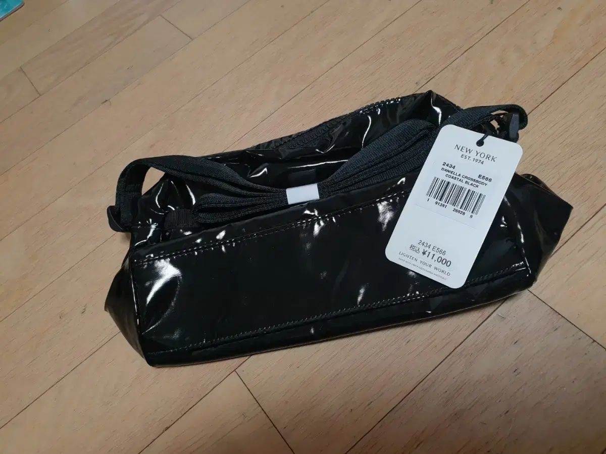 LeSportsac