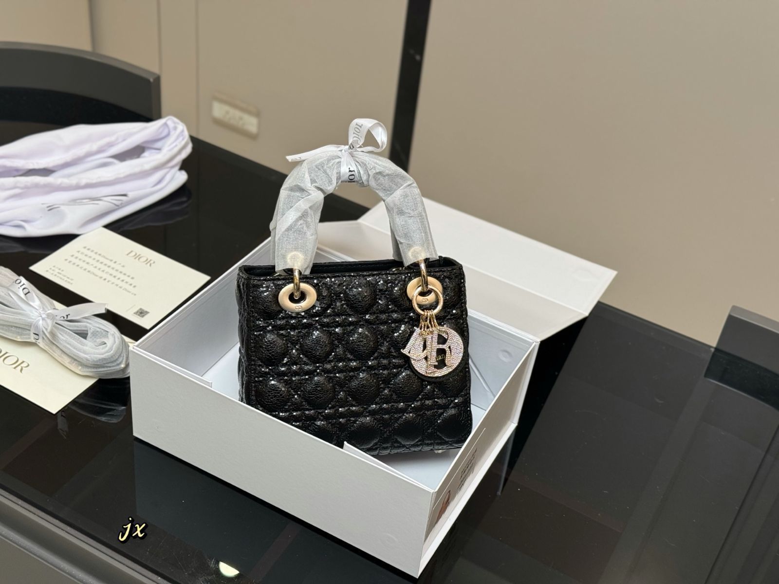 今日特価】Dior Lady Horizontal Lady Dior Bag - ホリゾンタル