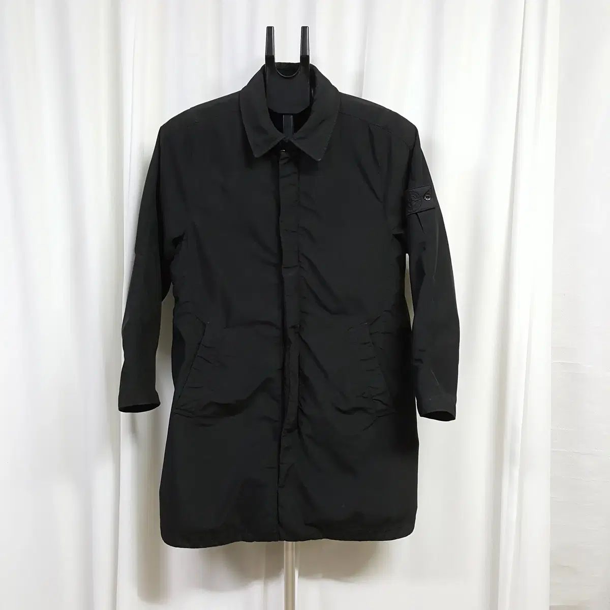 【雷市場（ポンジャン）商品韓国直送】 STONE ISLAND(ストーンアイランド) 正規品 シャドウ プロジェクト ガーメントダイング 反 ドロップ マック コート M