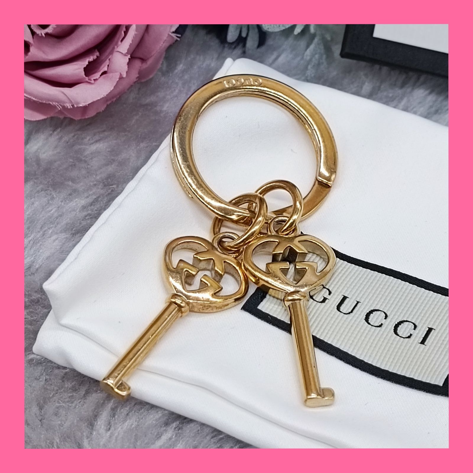 GUCCI 》 グッチ キーホルダー 309778-J160G-8053 GGラブリー GGハート