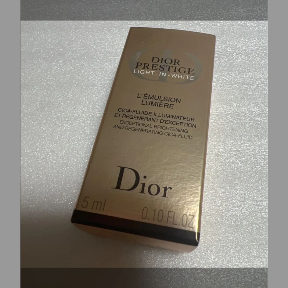 Dior ディオール プレステージ ホワイト リンクル エマルジョン 