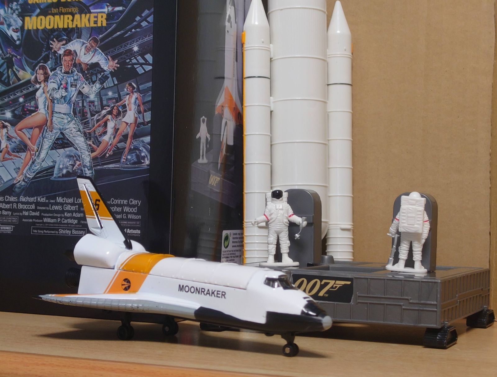 スペースシャトル 007/ムーンレイカーセット MOONRAKER MM製 スペースシャトル 007/ムーンレイカーセット MOONRAKER Space