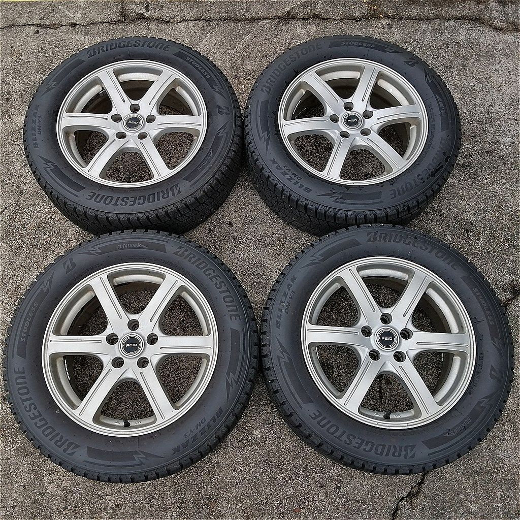 社外アルミ 17x7J 38 114.3-5H スタッドレスタイヤ付 225 60R17 BS DM-V3